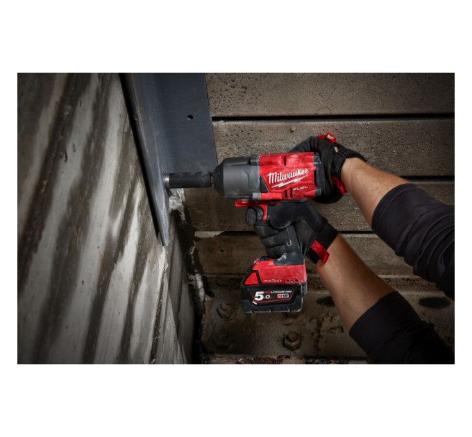Гайковерт аккумуляторный бесщёточный MILWAUKEE 3/4" (2034Нм) M18 ONEFHIWF34-0, M18 B5 подарок