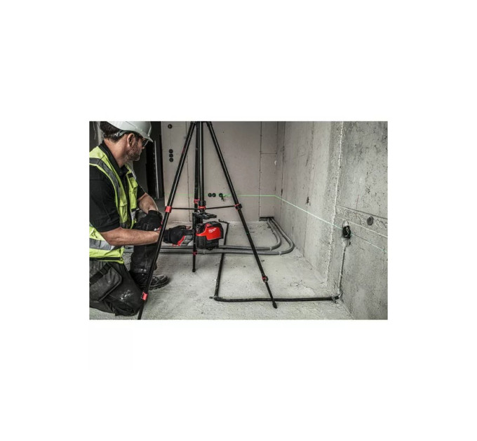 Нивелир линейно-точечный аккумуляторный MILWAUKEE M12 CLLP-301C (зелёный луч)