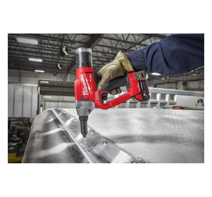 Заклепочник акумуляторний бесщеточный MILWAUKEE M18 ONEFPRT-0X (Ø4,8-7,0мм)(каркас+HDкейс)