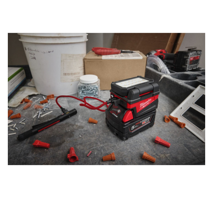 Фонарь светодиодный аккумуляторный MILWAUKEE M18 ALIS-0 с шарнирным световым блоком