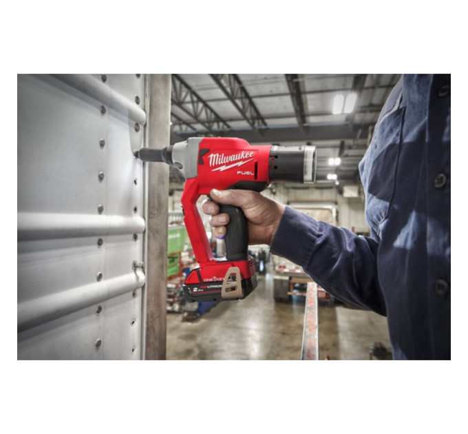 Заклепочник акумуляторний бесщеточный MILWAUKEE M18 ONEFPRT-0X (Ø4,8-7,0мм)(каркас+HDкейс)