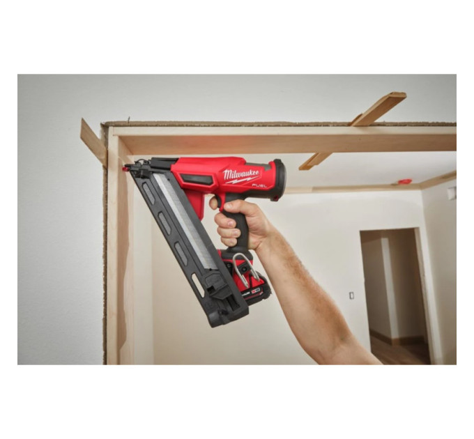 Пистолет гвоздезабивной аккумуляторный бесщёточный MILWAUKEE M18 FN15GA-0X (32-64мм)(каркас, HDкейс)
