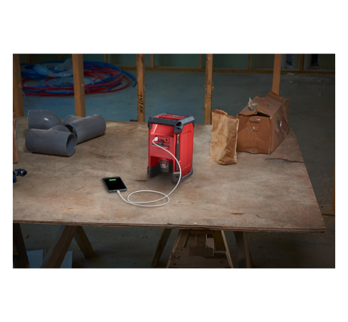 Динамик аккумуляторный DAB+/Зарядное устройство MILWAUKEE M12 RCDAB+