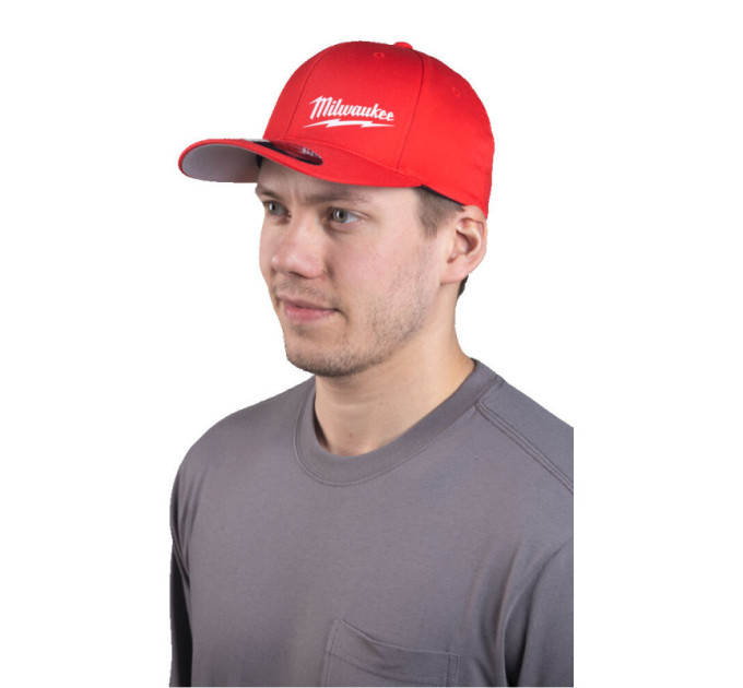 Бейсболка MILWAUKEE, червона, розмір L/XL