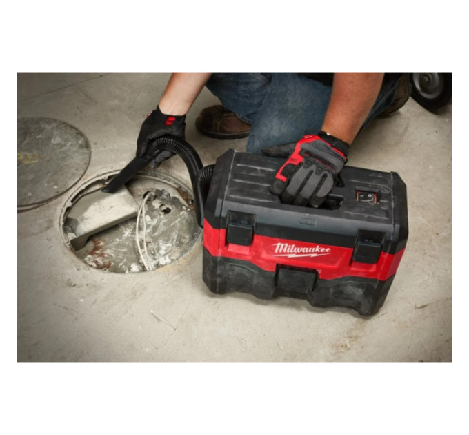 Пылесос аккумуляторный MILWAUKEE M18 VC2-0 (каркас) для воды и сухого мусора