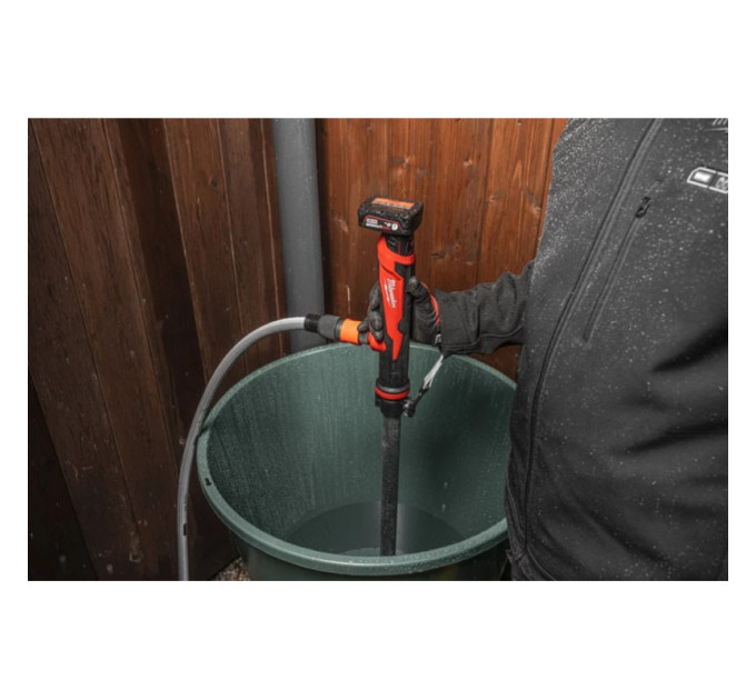 Насос аккумуляторный для перекачки жидкости MILWAUKEE M12 BSWP-601 (ЗУ+1акк.Х6Ач)