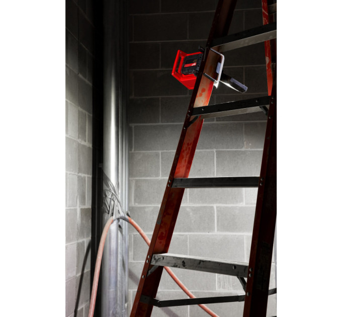 Фонарь светодиодный аккумуляторный MILWAUKEE M18 PAL-0 с шарнирным световым блоком