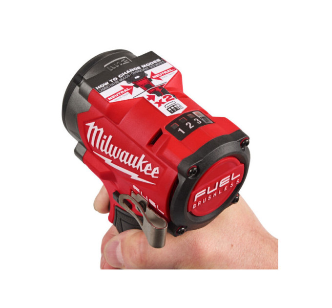 Гайковерт акумуляторний безщітковий MILWAUKEE 1/2" (746 Нм) M12 FCIWP12G3-0, з піном (каркас)