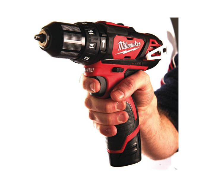 Дриль-шуруповерт акумуляторна ударна MILWAUKEE M12 BPD-202X (30 Нм) (ЗУ+2ак.Х2Ач+кейс)