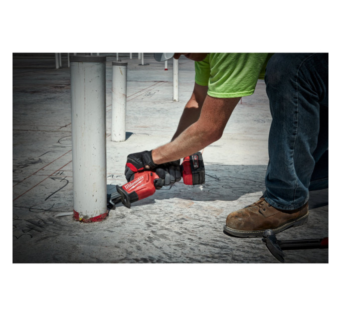 Пила сабельная аккумуляторная бесщеточная MILWAUKEE M18 FHZ-502X (ЗУ+2акк.Х5Ач+HDкейс)