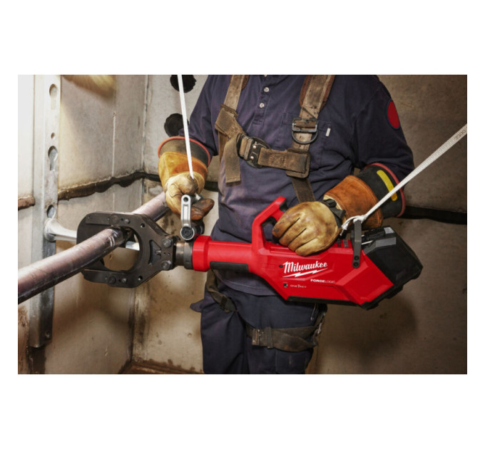 Кабелерез гидравлический аккумуляторный MILWAUKEE M18 HSFC125R-802C (ЗУ+2ак.Х8Ач+кейс) FORGE™