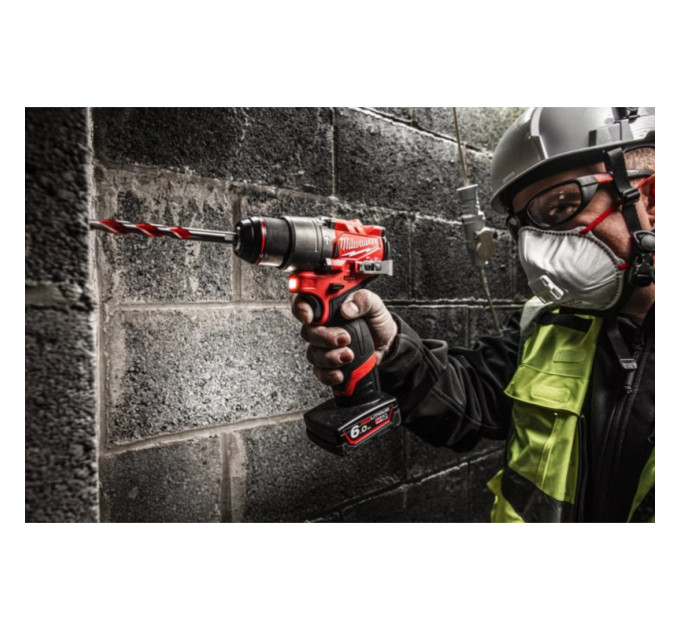 Дриль-шуруповерт акумуляторний безщітковий ударний MILWAUKEE M12 FPD2-202X (37Нм) (ЗУ+2Х2Ач+HDкейс)