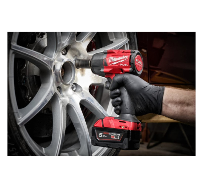 Гайковерт аккумуляторный бесщеточный MILWAUKEE 1/2" (881Нм) M18 FMTIW2P12-502X, с пином (ЗУ+2Х5Ач)