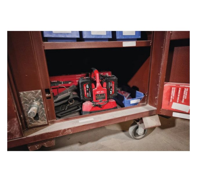 Зарядное устройство MILWAUKEE M18 PC6 (на 6 акк.) PACKOUT, (замена на 4932498551)