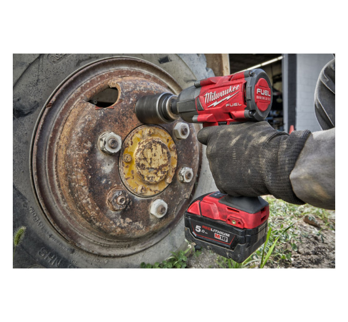Гайковерт аккумуляторный бесщёточный MILWAUKEE 1/2" (881 Нм) M18 FMTIW2F12-0 + M18 B5 подарок