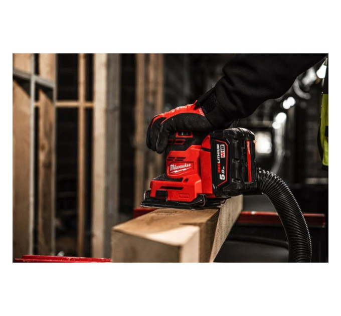 Шлифмашина вибрационная аккумуляторная MILWAUKEE M18 BQSS-0 (каркас)