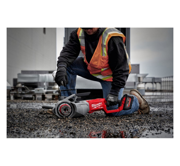 Інструмент різьбонарізний акумуляторний MILWAUKEE, M18 FPT2-121C, 2'', (+ЗУ+1акк.Х12Ач+кейс), (зам.