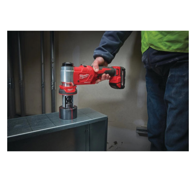 Пробойник аккумуляторный для отверстий FORCE LOGIC™ MILWAUKEE M18 HKP-201C (ЗУ+2акк.Х2Ач+кейс)