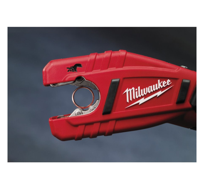 Труборез аккумуляторный по медным трубам MILWAUKEE C12 PC-0 (каркас)