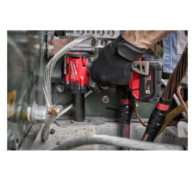 Гайковерт аккумуляторный бесщеточный MILWAUKEE 1/2" (339 Нм) M18 FIW2P12-0X, с пином (каркас+кейс)