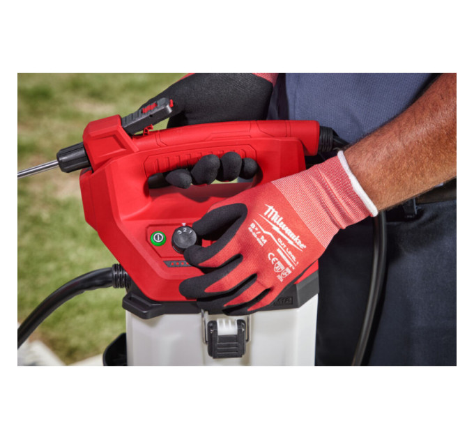 Опрыскиватель аккумуляторный 3.7 литра MILWAUKEE M12 BHCS3L-0 (каркас)