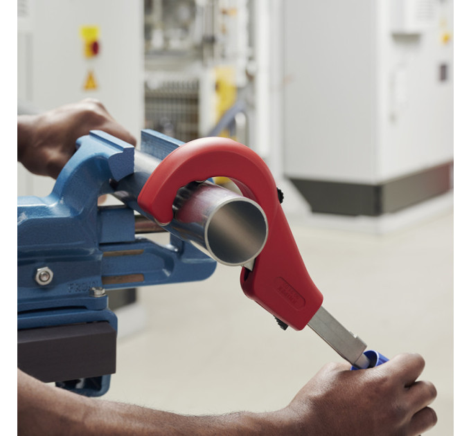 Труборез диаметром от 6 до 76 мм (1/4" - 3") KNIPEX TubiX® XL