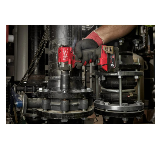 Гайковерт аккумуляторный бесщеточный MILWAUKEE 1/2'' (339Нм) M18 FIW2F12-502X, с кольцом (ЗУ+2Х5Ач)
