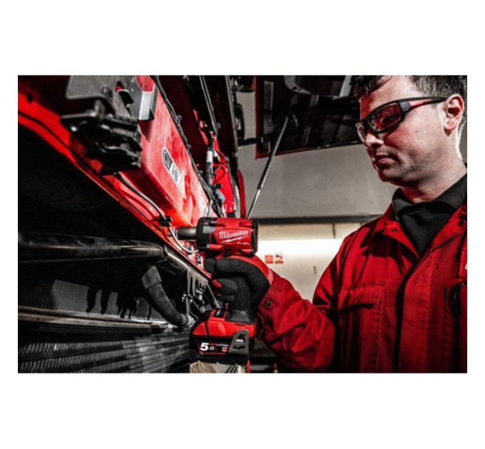 Гайковерт аккумуляторный бесщеточный MILWAUKEE 1/2" (339 Нм) M18 FIW2P12-502X, с пином (ЗУ+2Х5Ач)