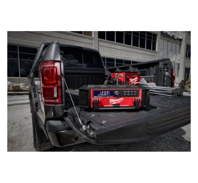Аккумуляторное радио DAD+/зарядное устройство M18 PRCDAB+-0 MILWAUKEE PACKOUT