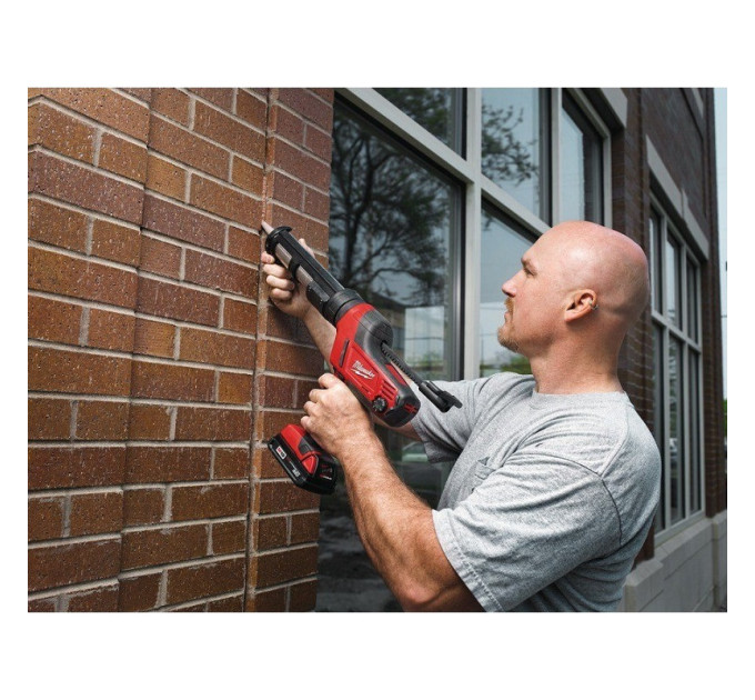 Пистолет для герметика аккумуляторный MILWAUKEE C18 PCG/310C-0B (310мл) (каркас+сумка)