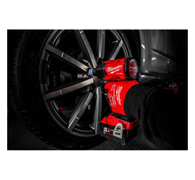 Гайковерт аккумуляторный бесщеточный MILWAUKEE 1/2" (881Нм) M18 FMTIW2P12-502X, с пином (ЗУ+2Х5Ач)