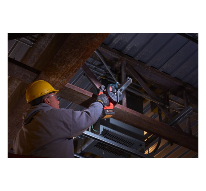 Пила дисковая аккумуляторная бесщеточная по металу MILWAUKEE M18 FMCS-0X Ø150мм (каркас+HDкейс)