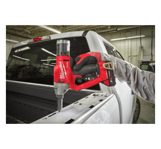 Заклепочник акумуляторний бесщеточный MILWAUKEE M18 ONEFPRT-202X (Ø4,8-7,0мм)(ЗУ+2акк.Х2Ач+HDкейс)