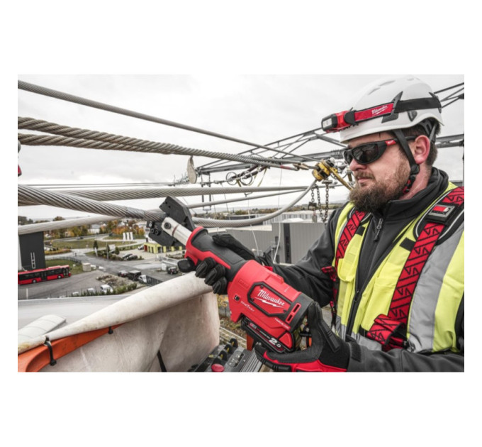 Кабелерез гидравлический аккумуляторный MILWAUKEE M18 ONEHCC-201C FSW (ЗУ+1акк.Х2Ач+кейс)