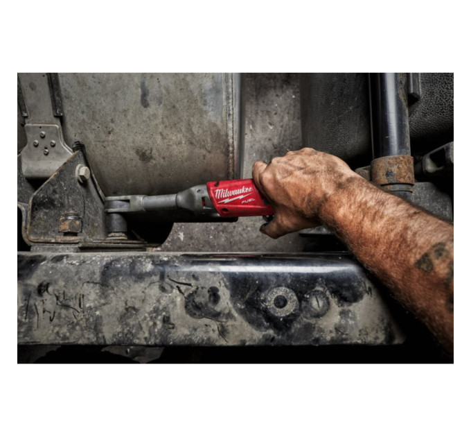Трещётка аккумуляторная бесщёточная удлинённая MILWAUKEE 3/8" (75 Нм) M12 FIR38LR-0 (каркас)