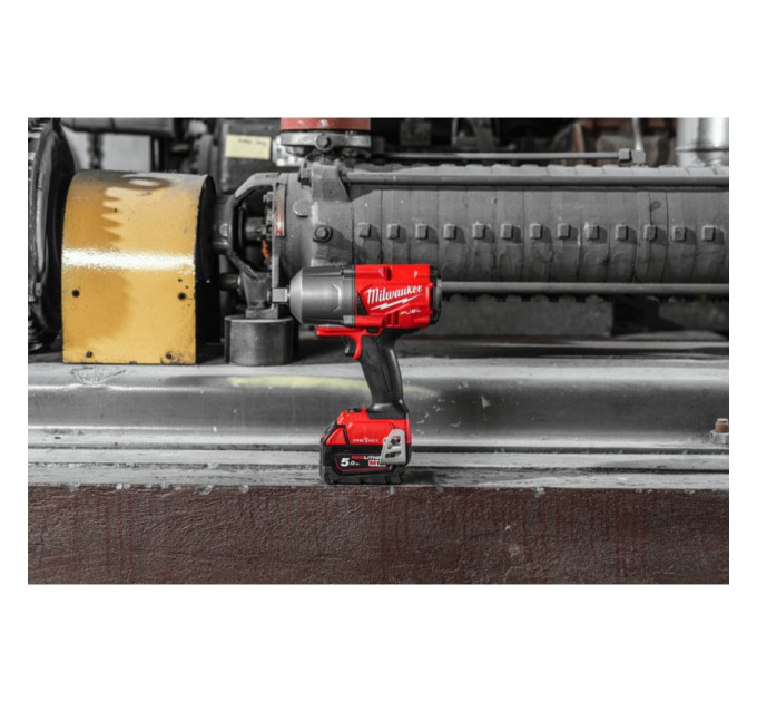 Гайковерт аккумуляторный бесщёточный MILWAUKEE 3/4" (2034Нм) M18 ONEFHIWF34-502X, с кольцом