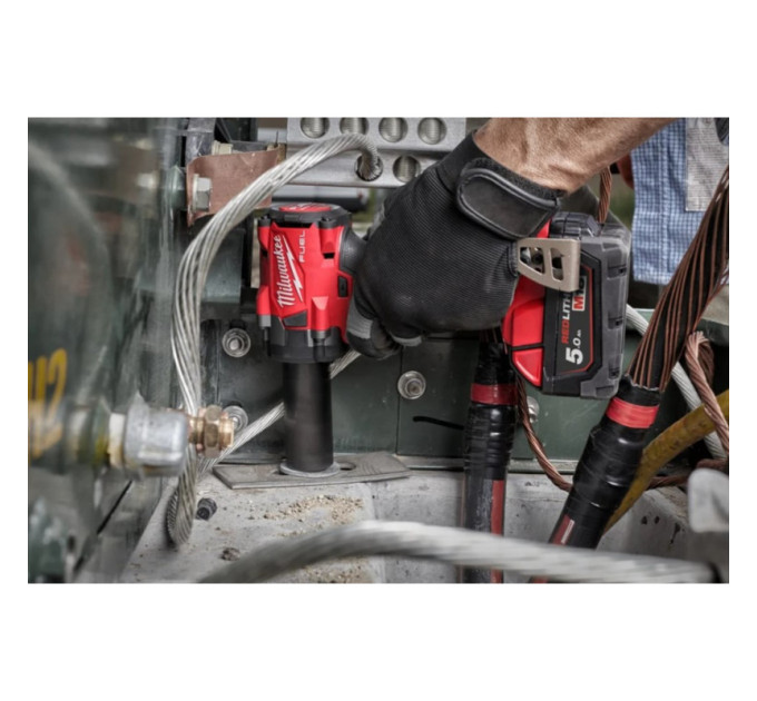 Гайковерт аккумуляторный бесщеточный MILWAUKEE 1/2'' (339Нм) M18 FIW2F12-502X, с кольцом (ЗУ+2Х5Ач)