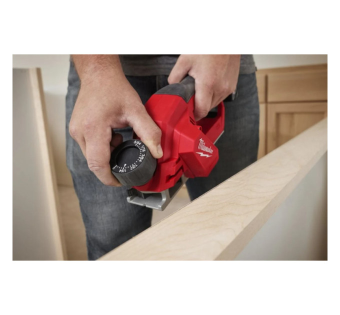 Рубанок аккумуляторный бесщёточный MILWAUKEE M12 BLP-402X (ЗУ+2акк.Х4Ач+HDкейс)