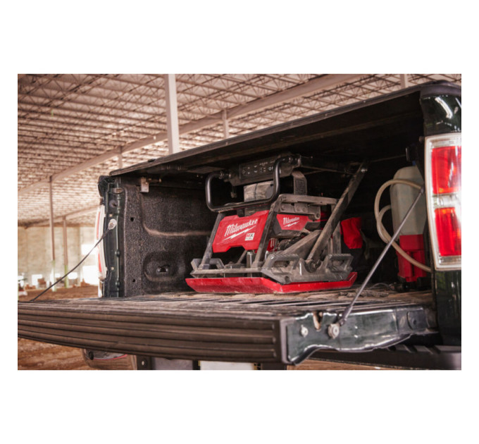 Виброплита аккумуляторная MILWAUKEE MXF PC50-122