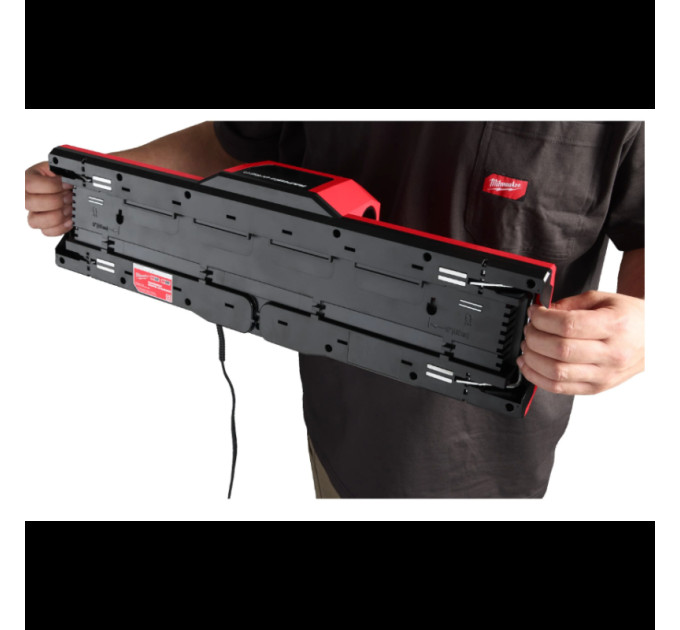 Зарядное устройство MILWAUKEE M12-18 GBC4 (4хМ18, 2хМ12, фонарь)