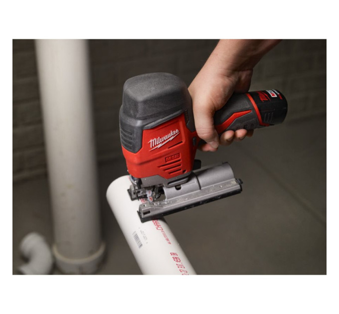 Пила лобзиковая аккумуляторная MILWAUKEE M12 JS-402B (ЗУ+2акк.Х4Ач+сумка)
