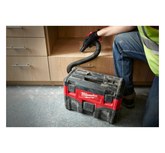 Пылесос аккумуляторный MILWAUKEE M18 VC2-0 (каркас) для воды и сухого мусора
