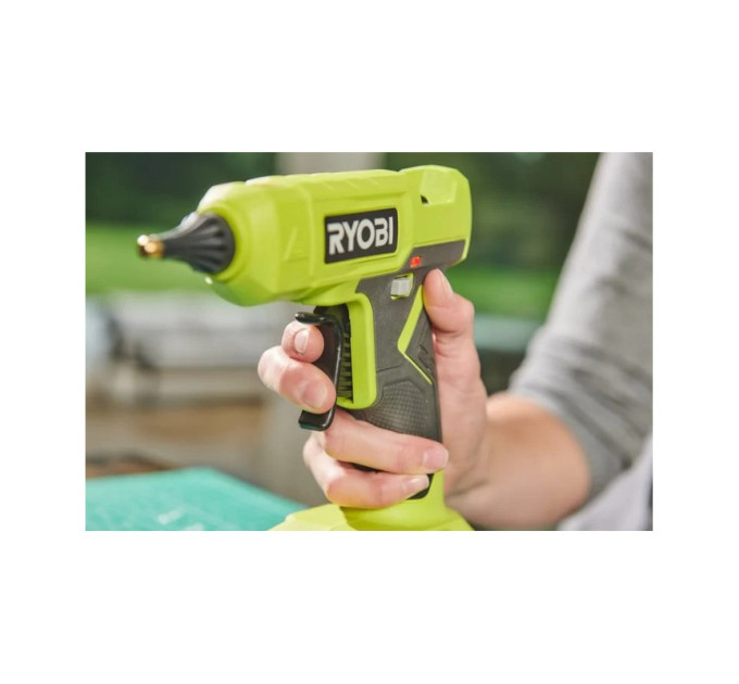 Пистолет клеевой аккумуляторный RYOBI RGLU18-0 ONE+18В (каркас)