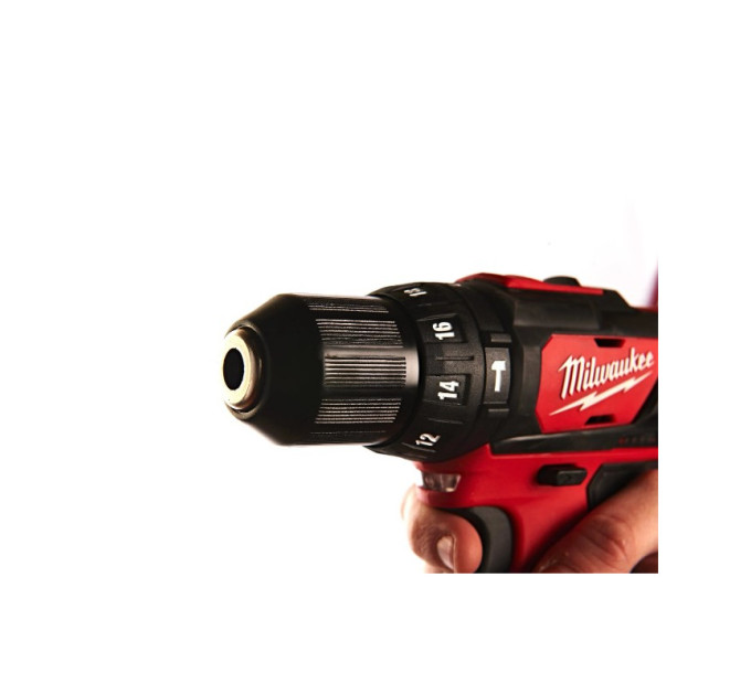 Дриль-шуруповерт акумуляторна ударна MILWAUKEE M12 BPD-202X (30 Нм) (ЗУ+2ак.Х2Ач+кейс)