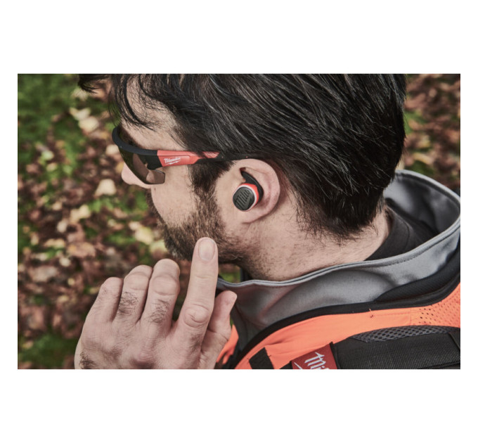 Наушники для работы с защитой слуха L4 RLEPB-301 USB Bluetooth MILWAUKEE REDLITHIUM