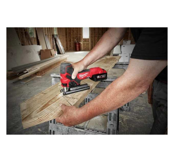 Пила лобзиковая аккумуляторная бесщёточная MILWAUKEE M18 FBJS-502X (ЗУ+2акк.Х5Ач+HDкейс)