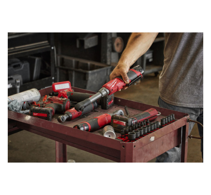 Трещітка акумуляторна безщіткова подовжена MILWAUKEE 1/4" (47 Нм) M12 FHIR14LR-0 (каркас)