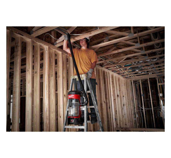Пылесос аккумуляторный бесщеточный MILWAUKEE M18 FBPV-0 (каркас) для воды и сухого мусора