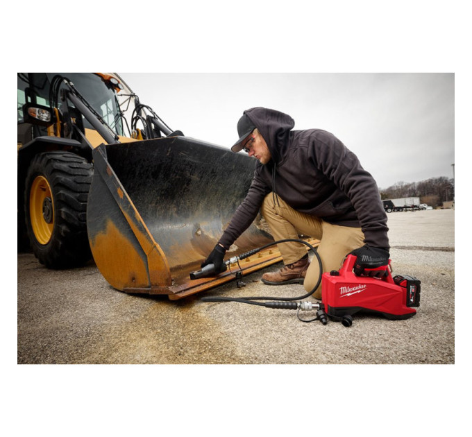 Насос допоміжний гідравлічний акумуляторний MILWAUKEE M18 HMP700-501 (ЗУ+1Х5Ач)