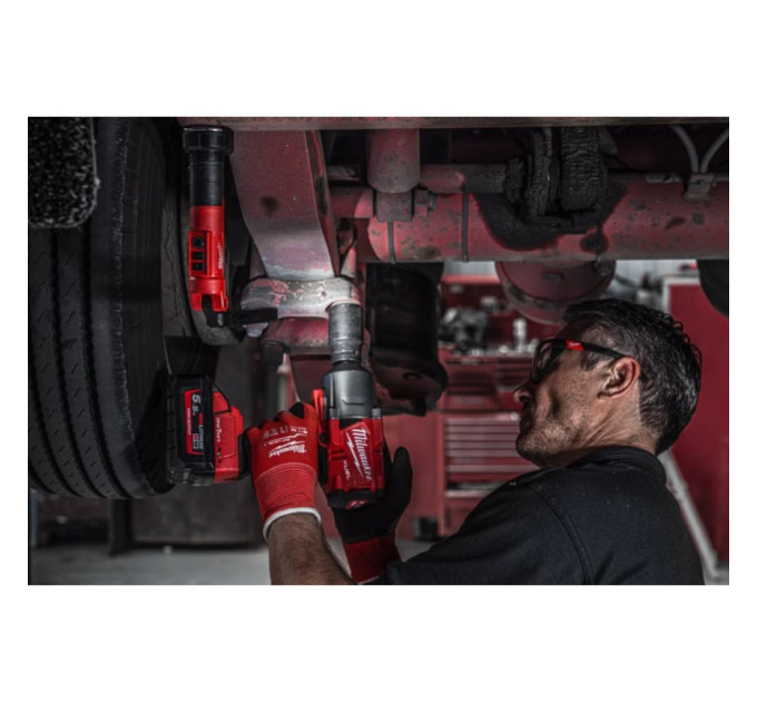 Фонарь светодиодный аккумуляторный (зарядка через USB) MILWAUKEE L4 SL550-301 3-в-1, 550 люмен
